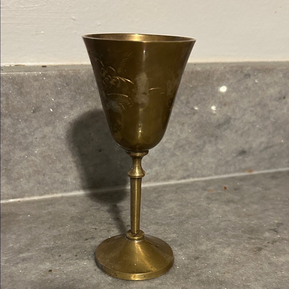 Elegant Natural  Brass Chalice approximately 2,25 x 5,25 inches long